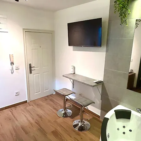 Seventh Oasis Apartamento Belgrado